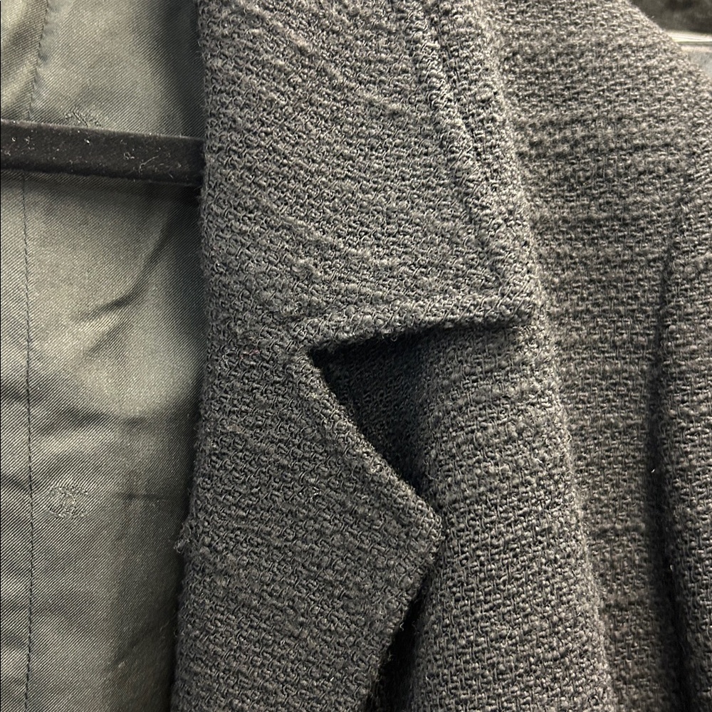 Chanel Boutique Vintage 1998 Black Cropped Wool Bouclé Jacket | CC Buttons FR 40 - Picture 9 of 9
